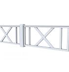 Hekwerk met kruis vuren type D, 328,5 x 73 cm, lichtgrijs gespoten.