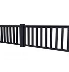 Hekwerk recht vuren type D, 328,5 x 73 cm, zwart gespoten.