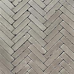 UWF 60 romina getrommeld