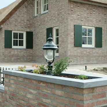 Blue Stone strook gezoet 40 cm breed 150x40x5 cm.