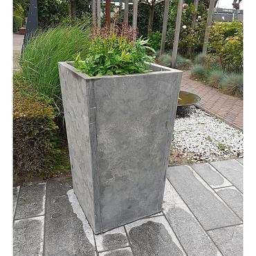 Blue Stone bloembak taps 40x40x40 cm. gezoet