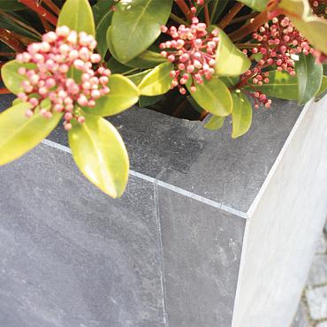 Blue Stone bloembak taps 60x60x60 cm. gezoet