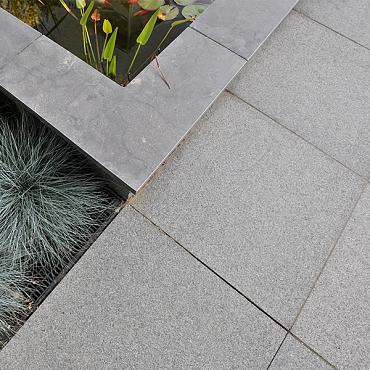 Nature Grey tegel gevlamd + waterjet 60x60x3 cm. (UITLOPEND)