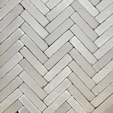 UWF 60 romina getrommeld