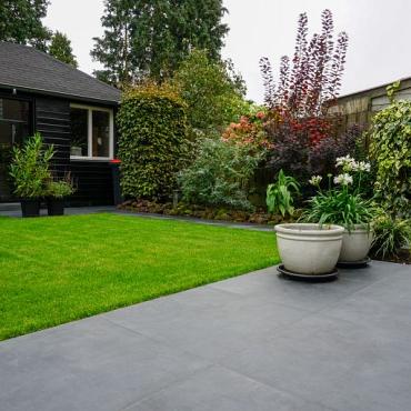 Metropole 20MM Antraciet tegel 80x80x2 cm.