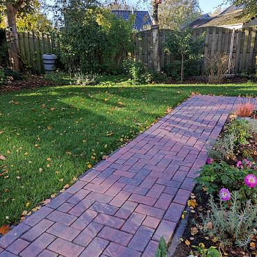 Betonstraatsteen 6 cm rood/zwart komo