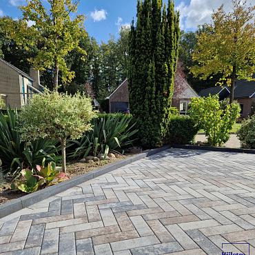 Betonband 8x20x100 antraciet komo