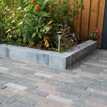 Linea 15x15x60 cm grijs/zwart