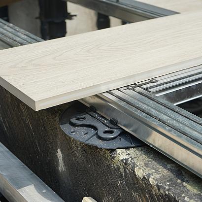 Structusol XL alu profiel ST45 lengte 2,4 m met rubber