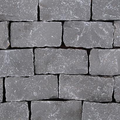 Vietnamees basalt kei 10x10x8-10 cm.