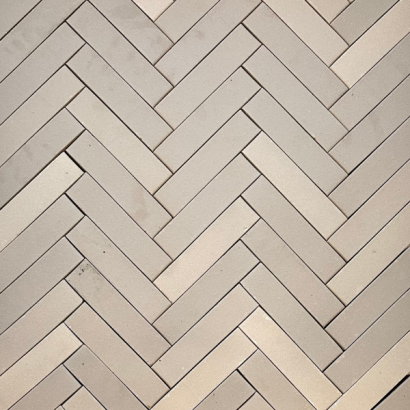 UWF 60 romina ongetrommeld