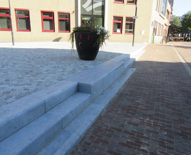 ade055d54462314d845a04d65b638e64