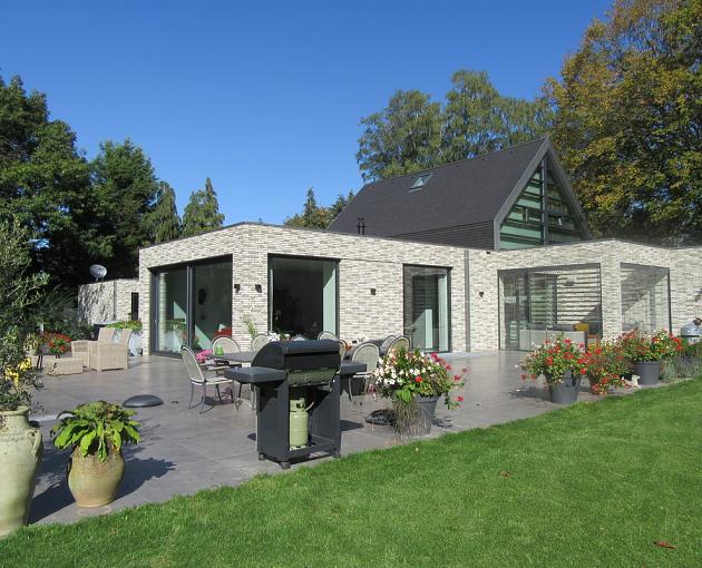 5c370f90887fb14bcd867f6a5d9bbd65